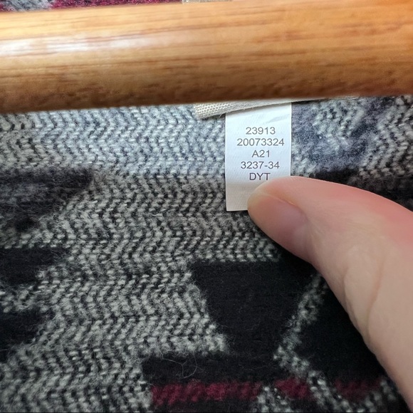 NWOT Duluth Trading Co Sherpa Festivest - Picture 10 of 11